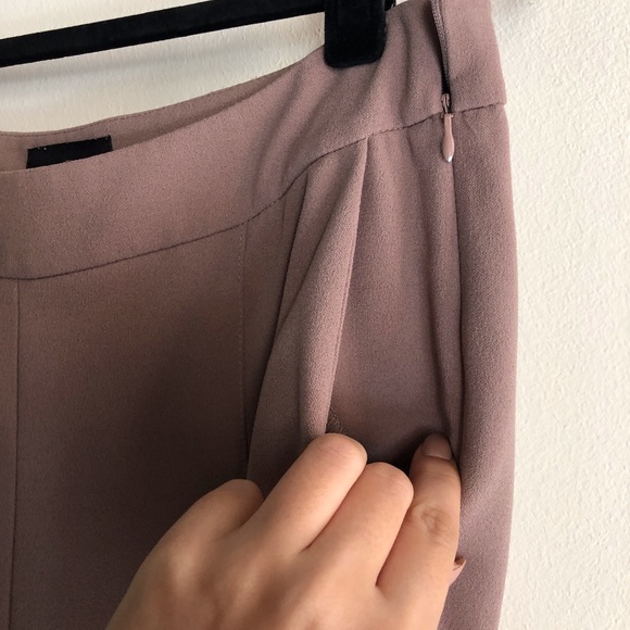 August Mid Rise Wide Leg Trouser - Picture 4 of 7